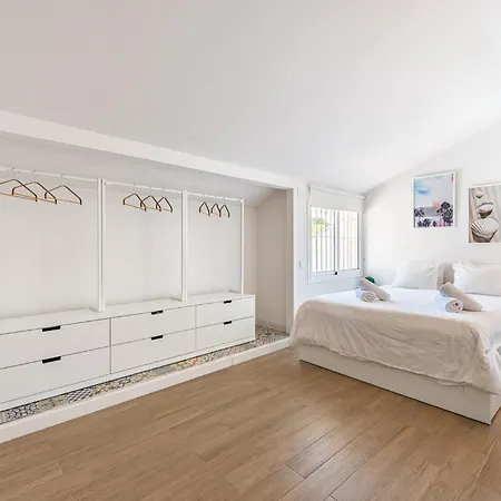Agrupadas, Family With Amazing Location 아파트 *